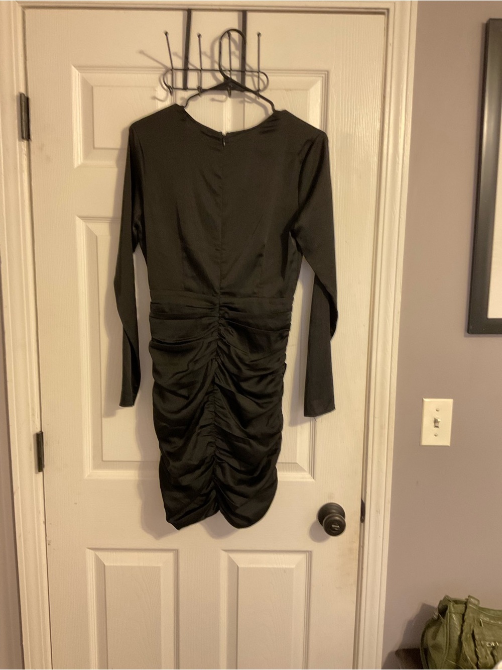 Forever 21 Black Long-Sleeve Ruched Bodycon Dress